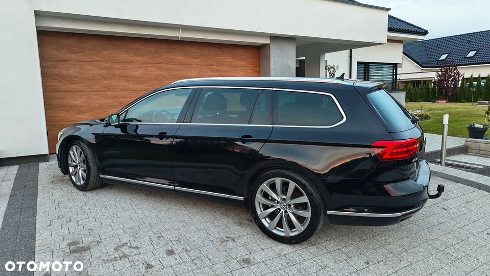Volkswagen Passat Variant 2.0 TDI DSG (BlueMotion Technology) Highline - 32
