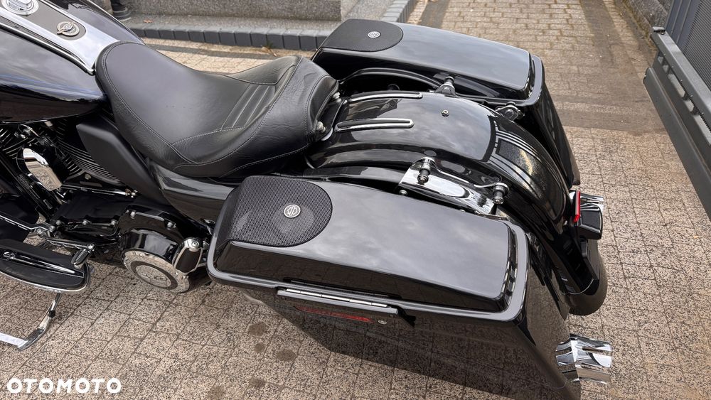 Harley-Davidson Touring Road King - 25