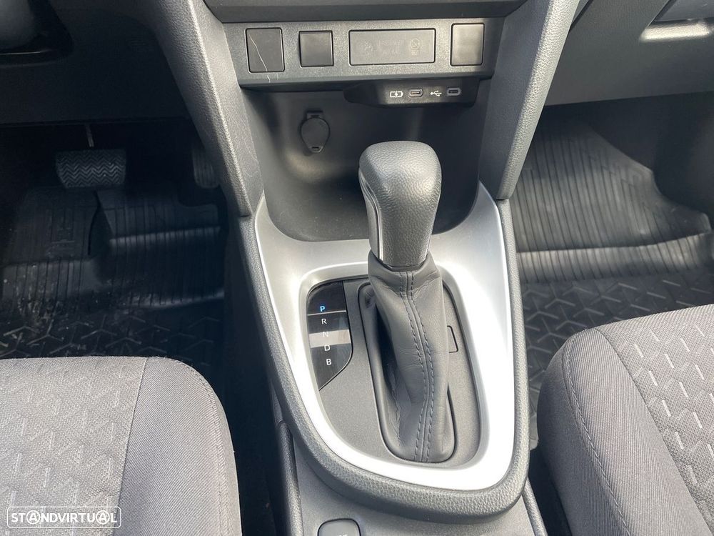 Toyota Yaris Cross 1.5 HDF Comfort Plus - 21