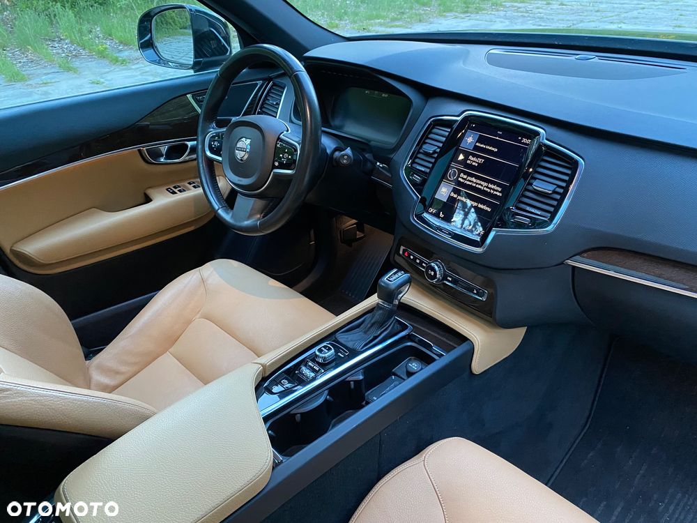 Volvo XC 90 T6 AWD Momentum 7os - 14