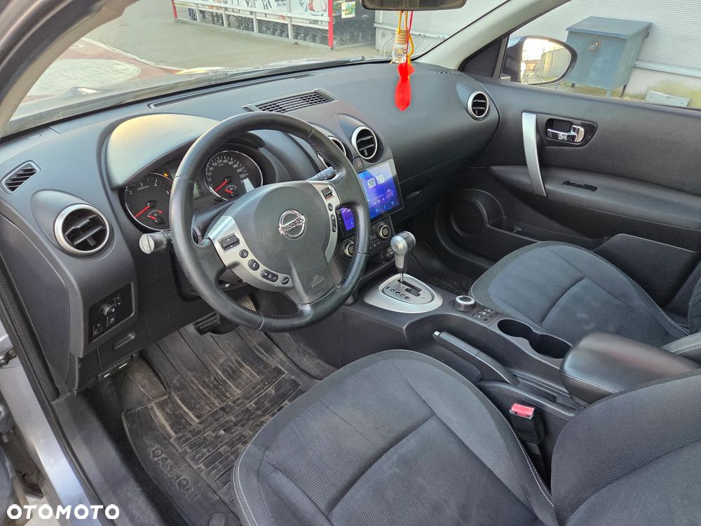 Nissan Qashqai 2.0 dCi 4 x 4 DPF tekna - 11