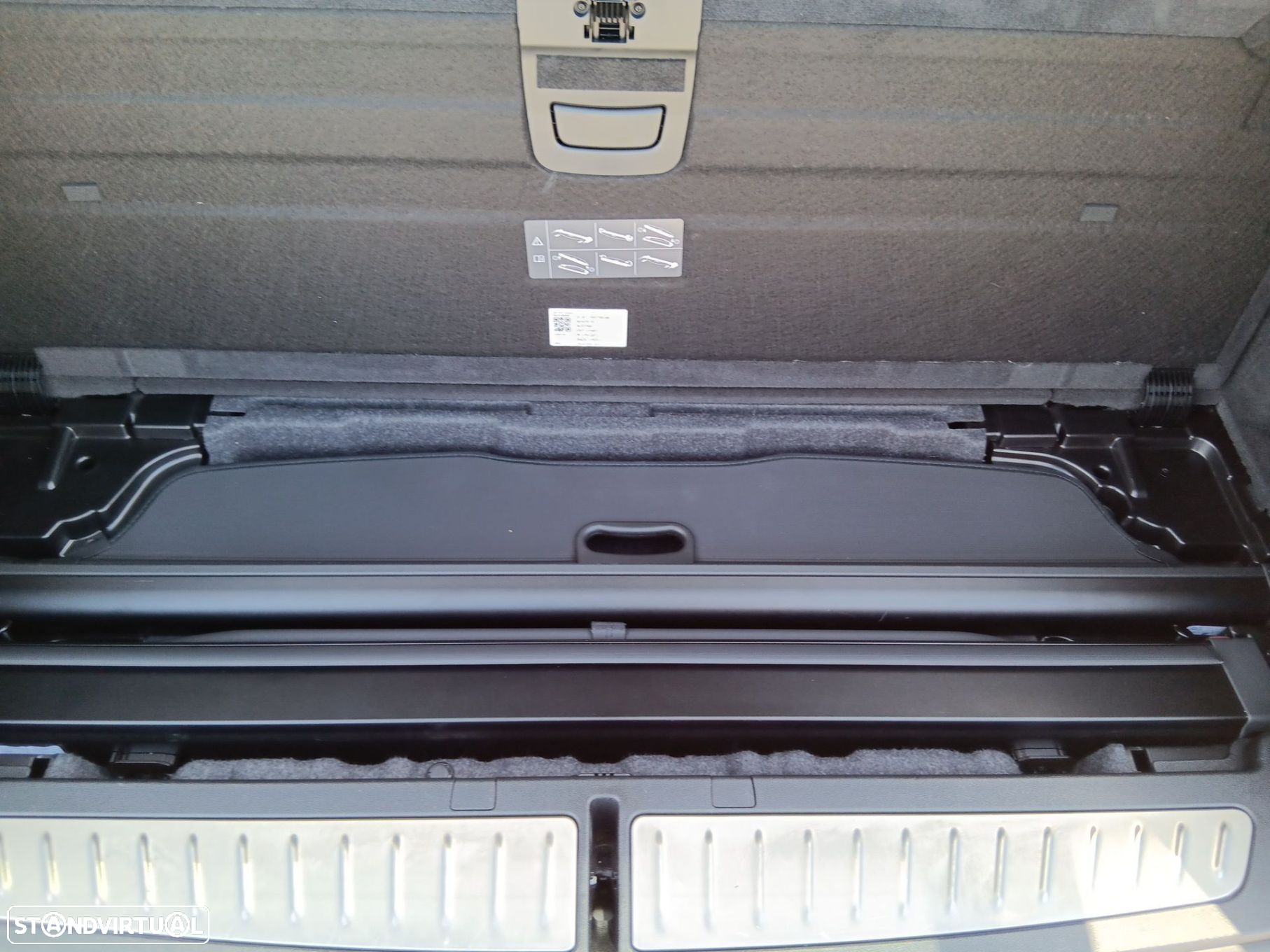 BMW 520 d Pack Desportivo M Auto - 23
