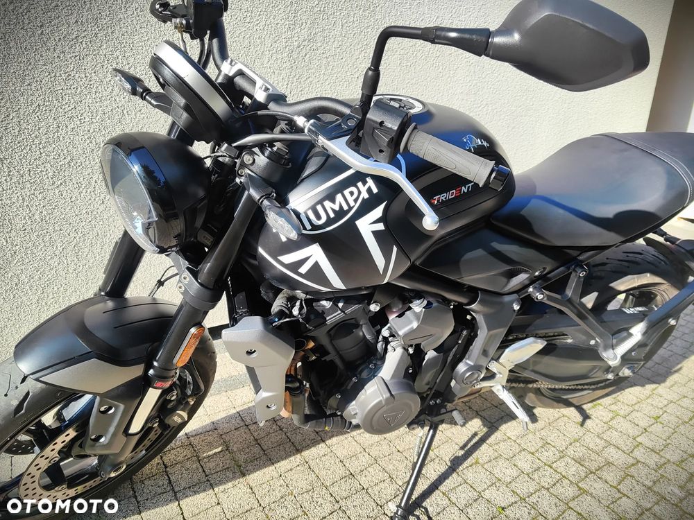 Triumph Trident - 13