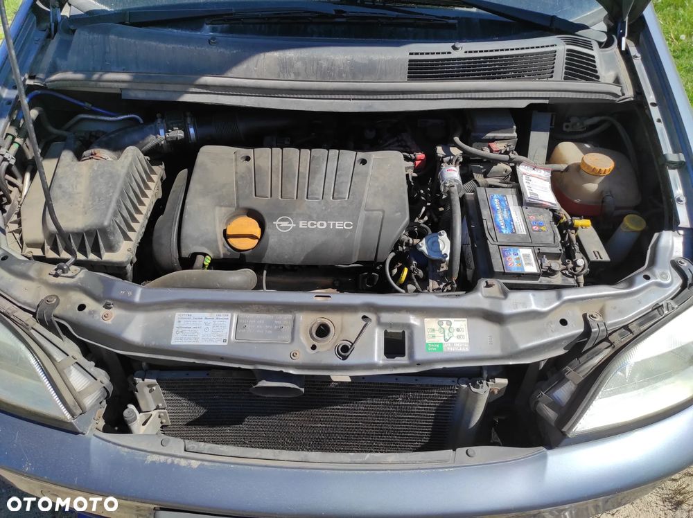 Opel Zafira - 9