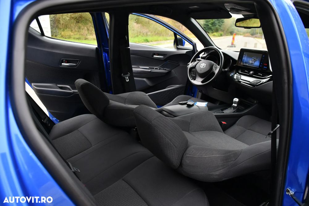Toyota C-HR Hybrid Business-Edition - 17