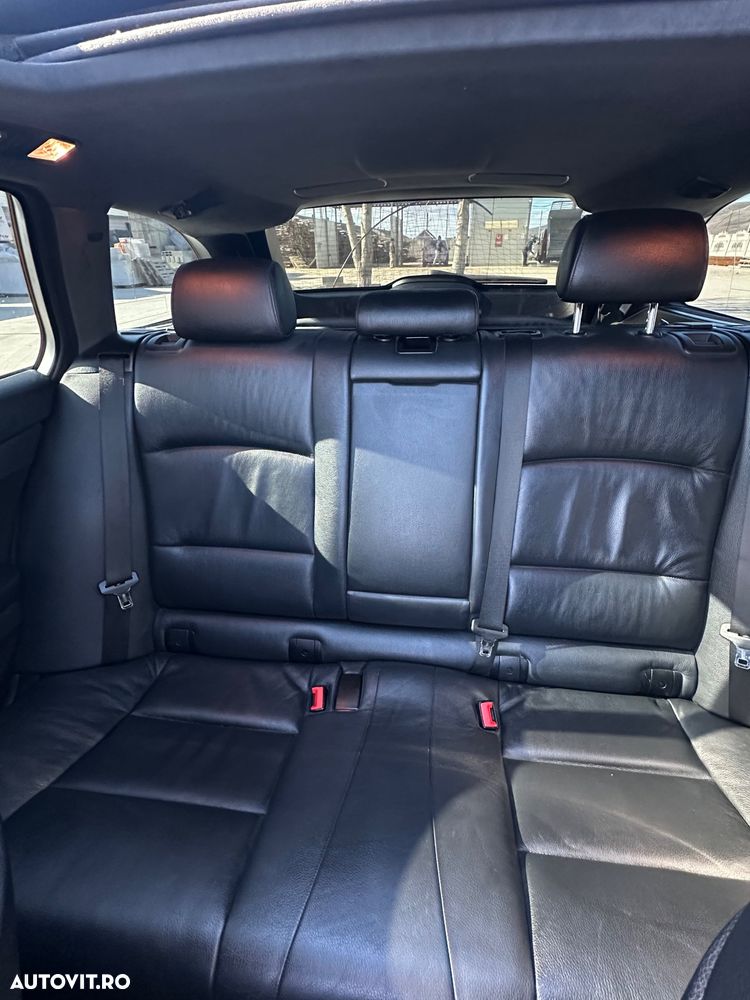 BMW Seria 5 520d - 14