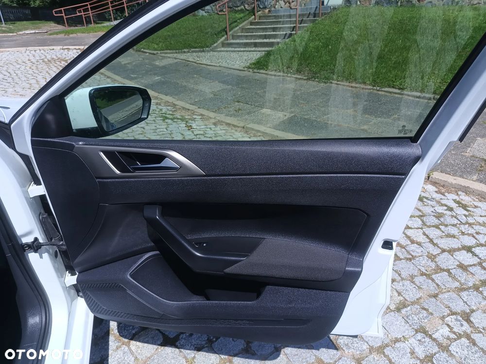 Volkswagen Polo - 13