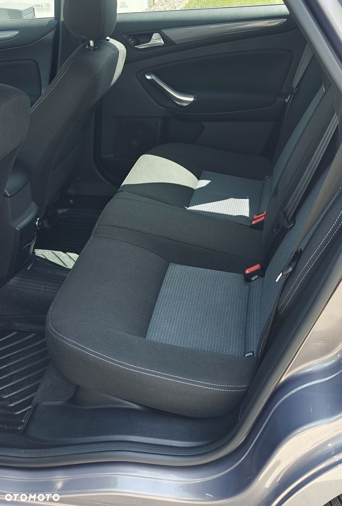 Ford Mondeo - 7