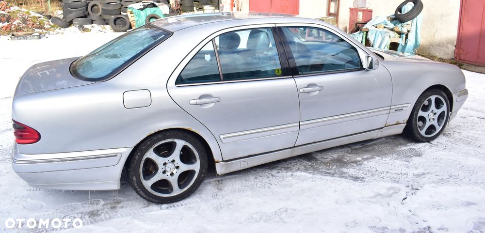 Mercedes-Benz Klasa E - 2