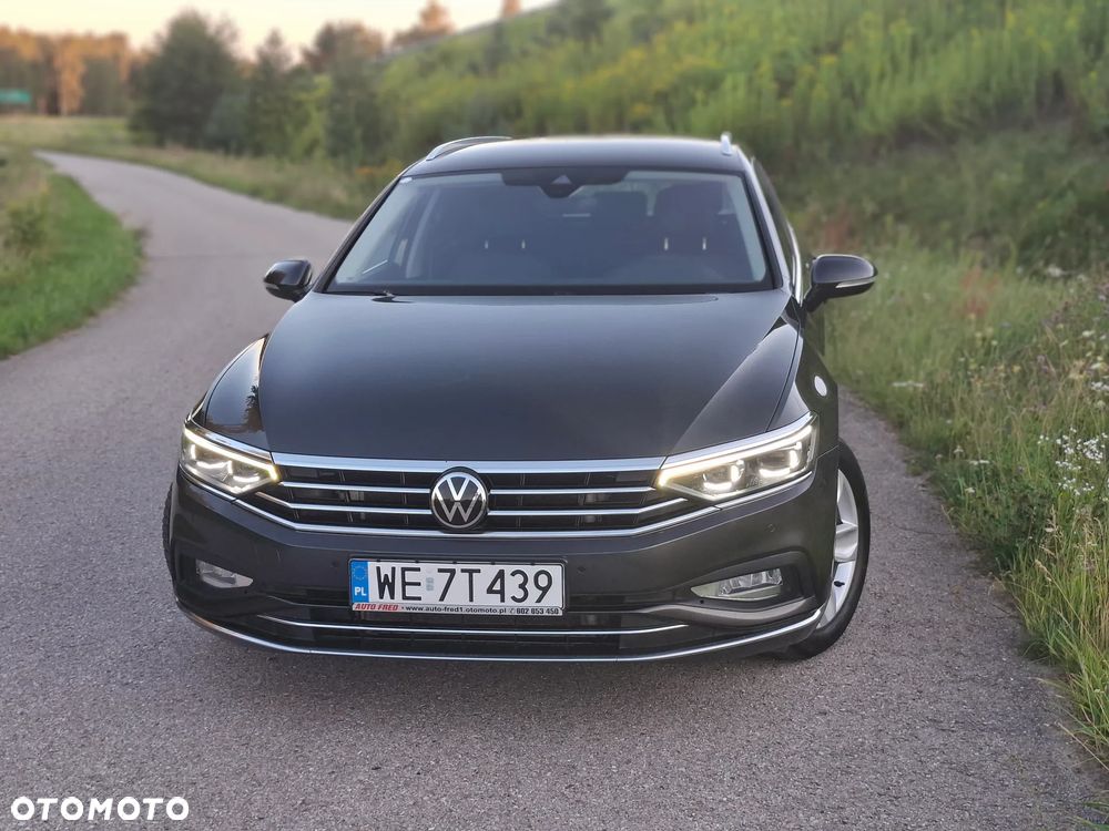 Volkswagen Passat 2.0 TDI Elegance DSG - 9