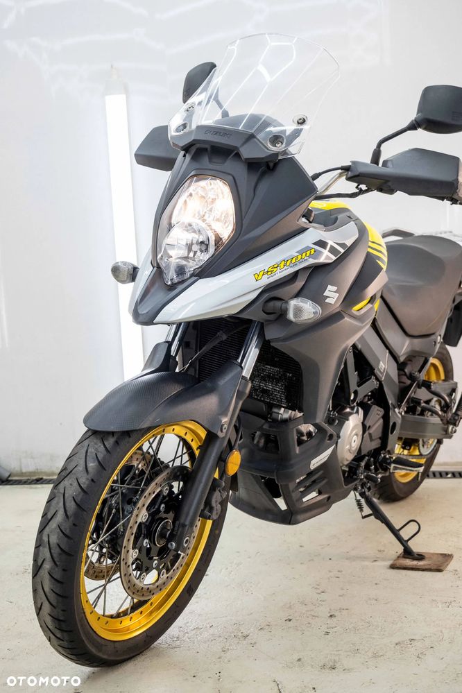 Suzuki V-STROM - 11