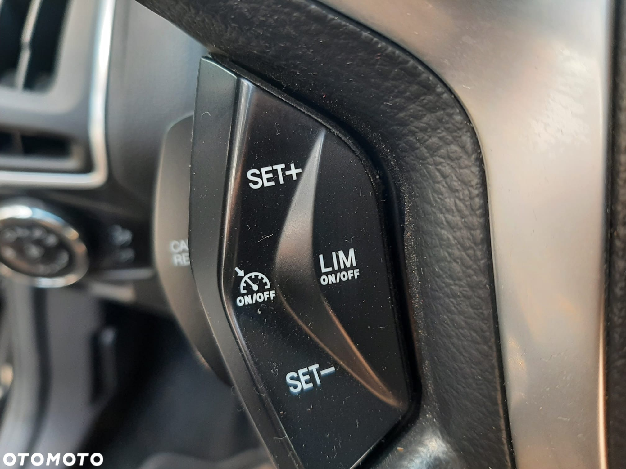 Ford Focus 1.0 EcoBoost Start-Stopp-System TITANIUM X - 35