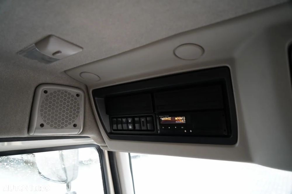 Renault D 240 / 4x2 / CONTAINER / 7.7 M / DHOLLANDIA LIFT / EURO 6 - 34