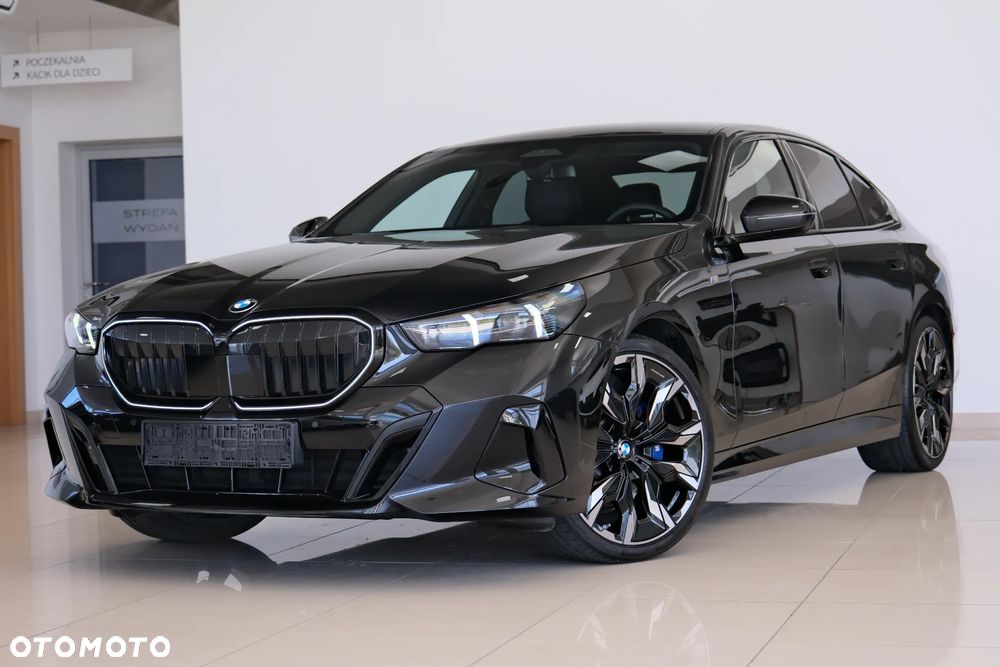 BMW Seria 5 520d xDrive mHEV M Sport - 10