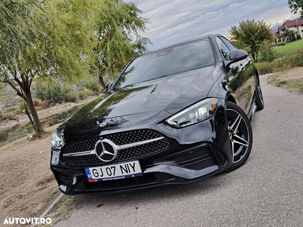 Mercedes-Benz C 300 4Matic T 9G-TRONIC AMG Line - 1