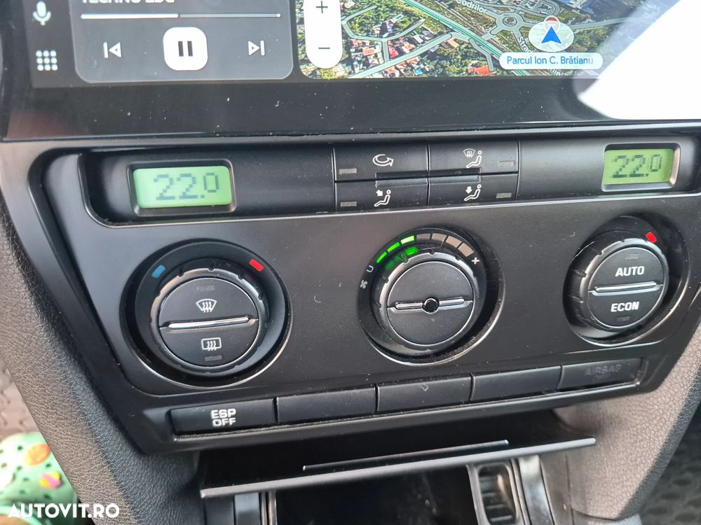 Skoda Octavia 2.0 TDI Ambiente 4x4 - 10