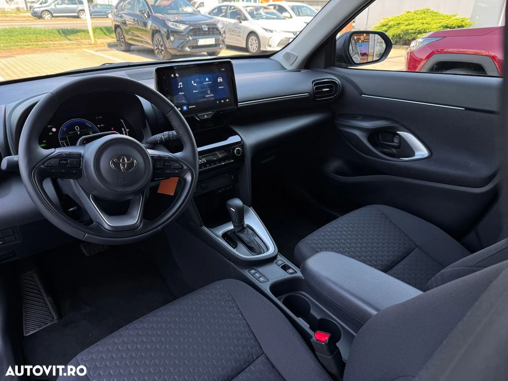 Toyota Yaris Cross - 11
