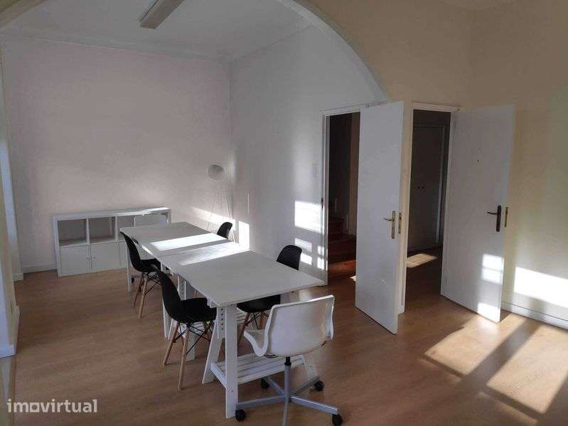 Partilha Escritório - Centro de Viana - 50m2 - Grande imagem: 3/7
