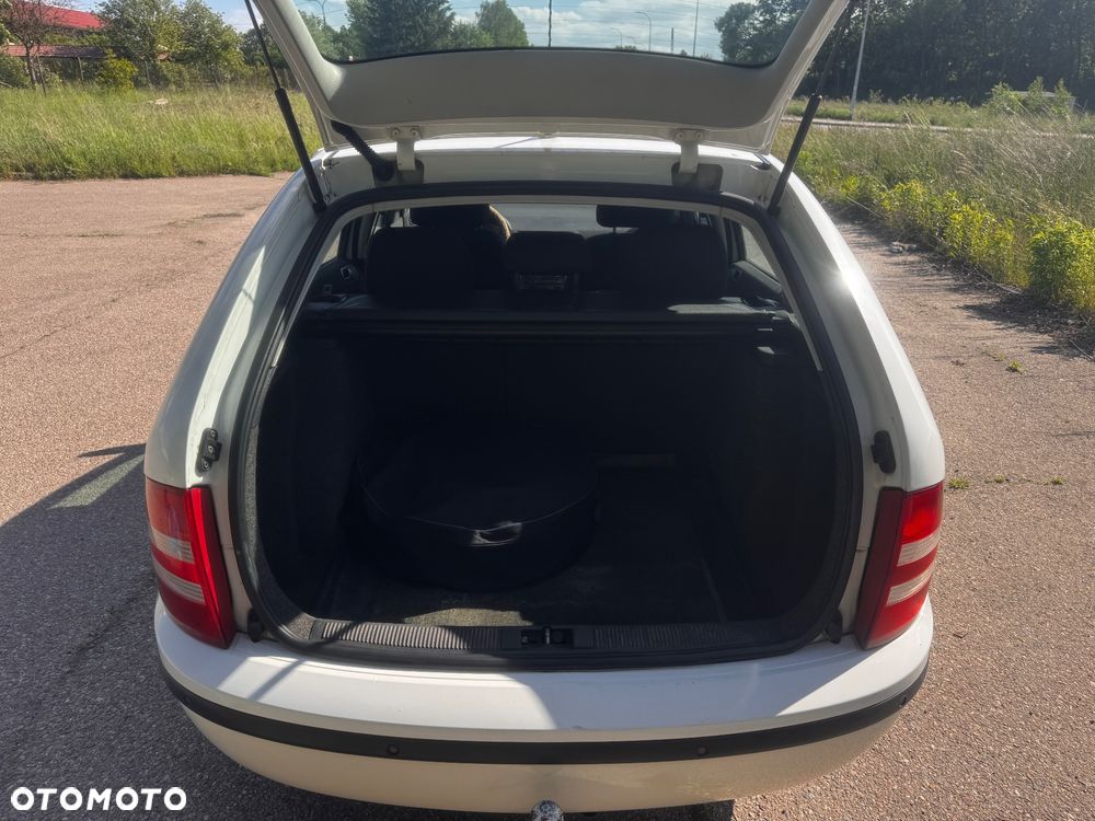 Skoda Fabia 1.4 16V Active - 9