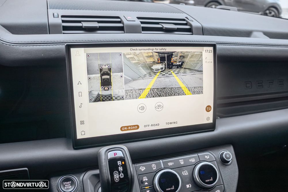 Land Rover Defender - 27