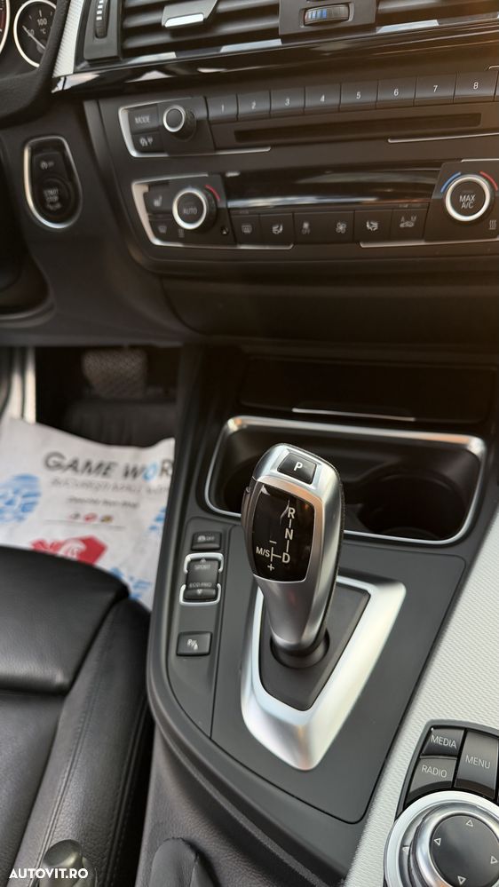 BMW Seria 3 318d Aut. Sport Line - 9