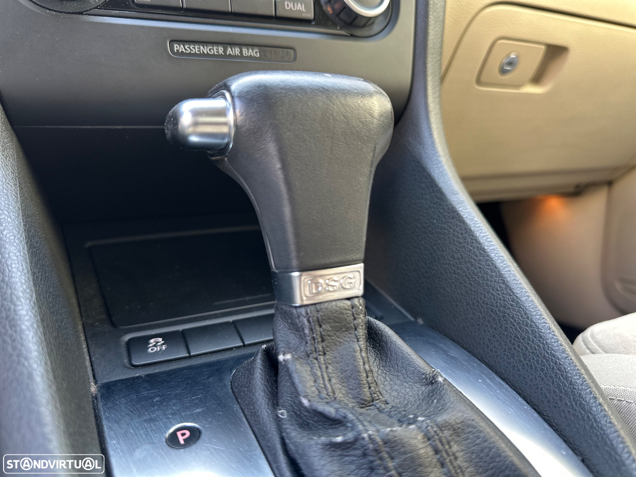 VW Golf 2.0 TDi Highline DSG - 19