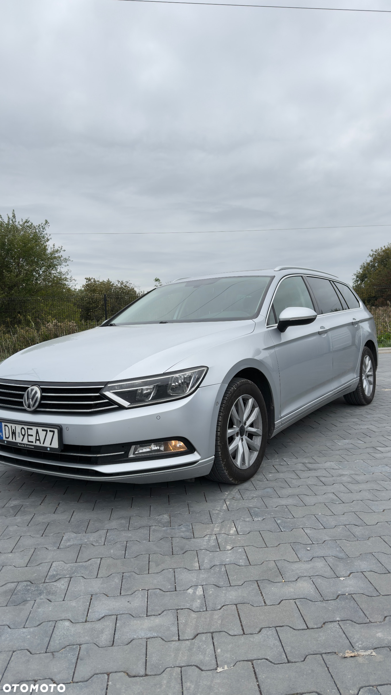 Volkswagen Passat - 4