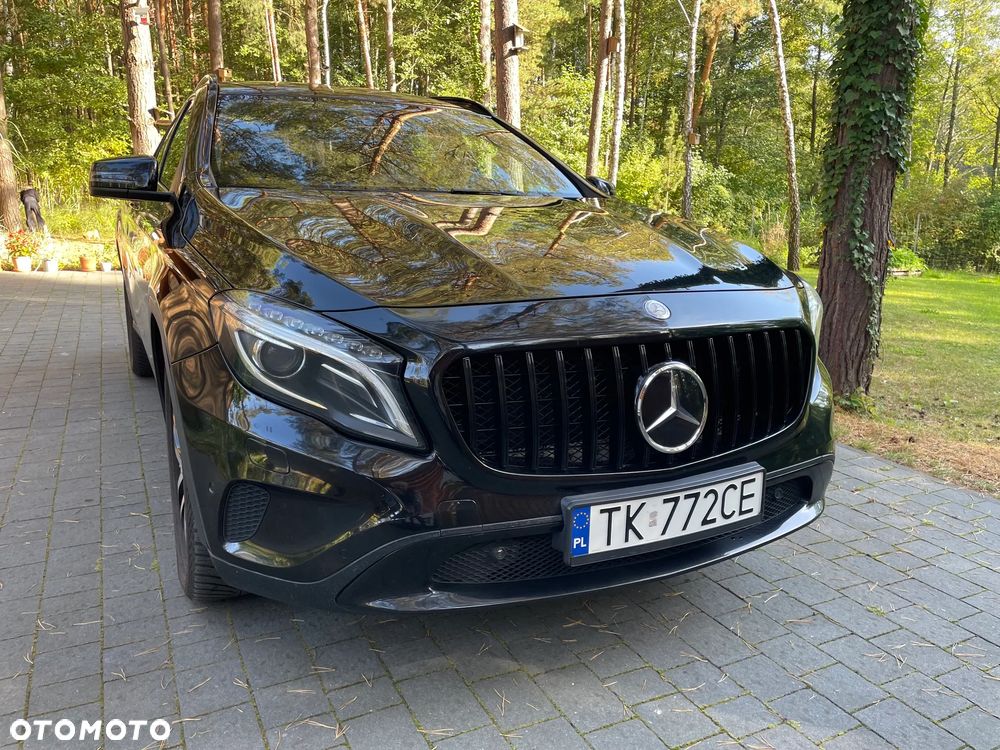 Mercedes-Benz GLA - 7