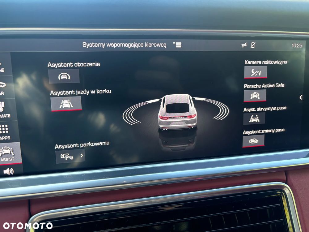Porsche Panamera 4S Executive - 24