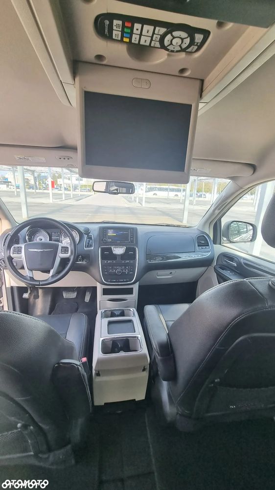 Chrysler Town & Country 3.6 Touring - 2