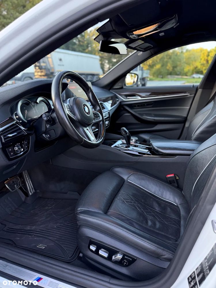 BMW Seria 5 520d xDrive M Sport sport - 12