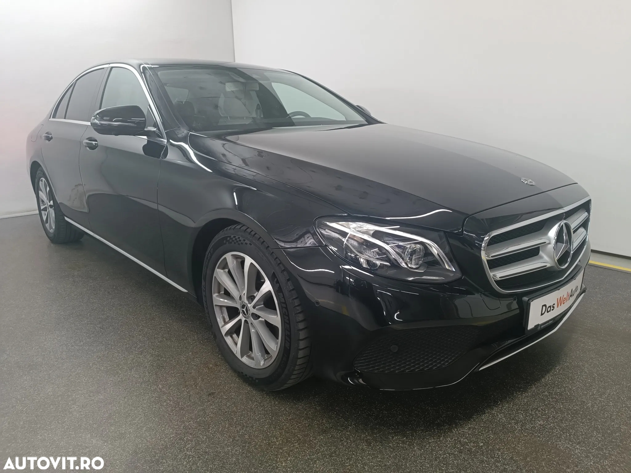 Mercedes-Benz E 200 4MATIC Aut. - 5