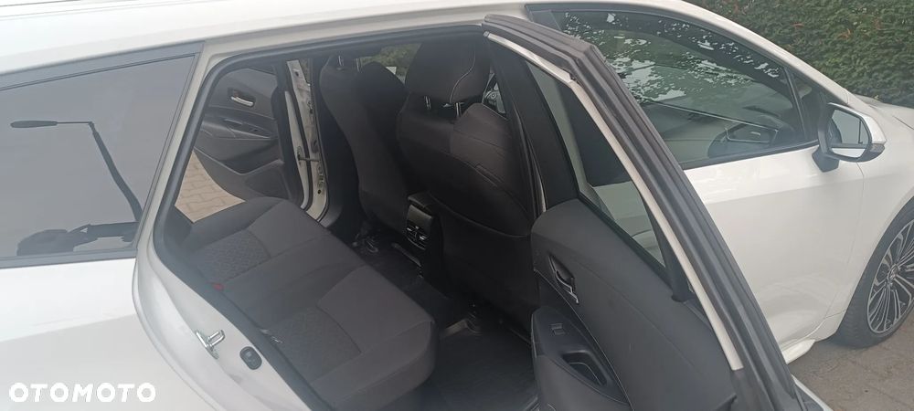 Toyota Corolla 2.0 Hybrid Comfort - 9