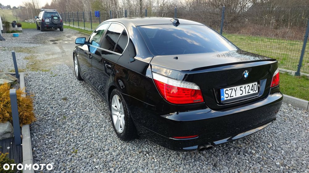 BMW Seria 5 525d - 5