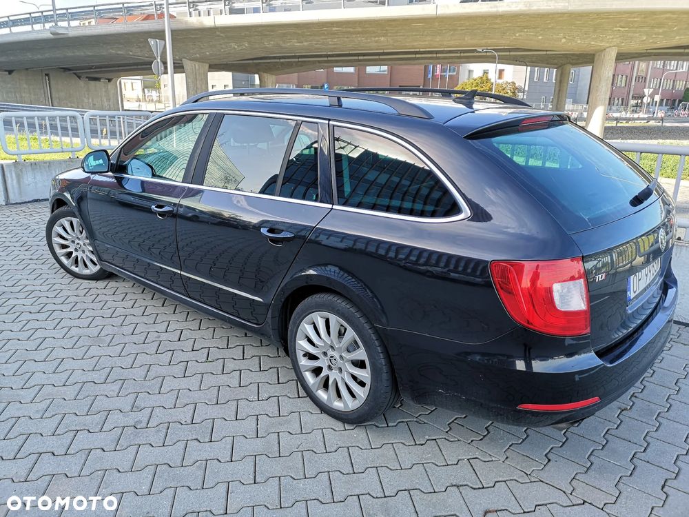 Skoda Superb 2.0 TDI Ambition - 2