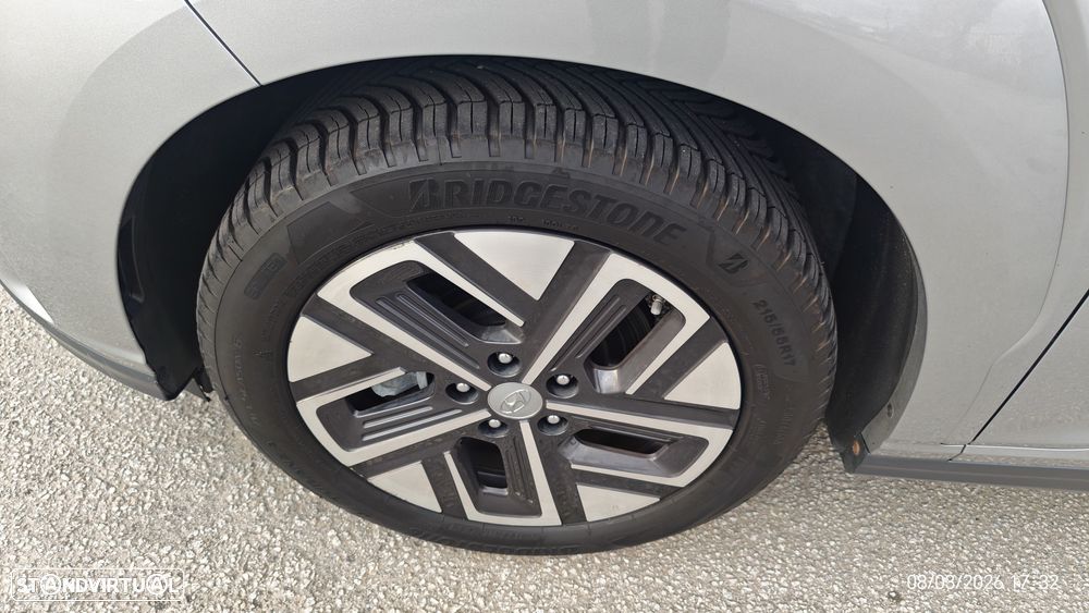 Hyundai Kauai 64 kWh Premium+LED - 27