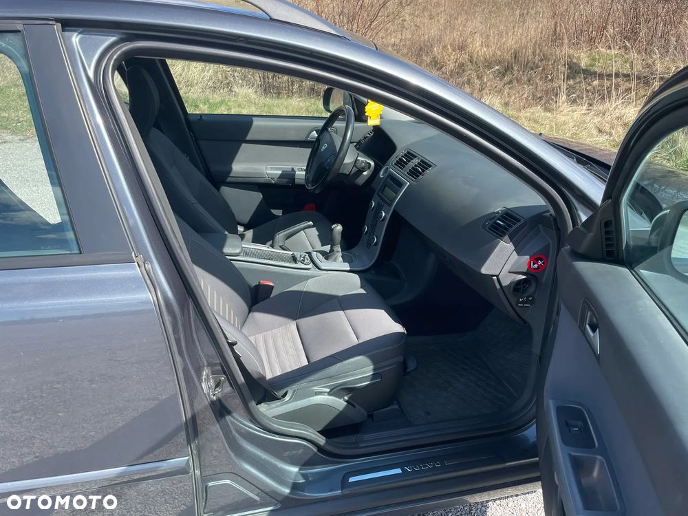 Volvo V50 2.0 Momentum - 6