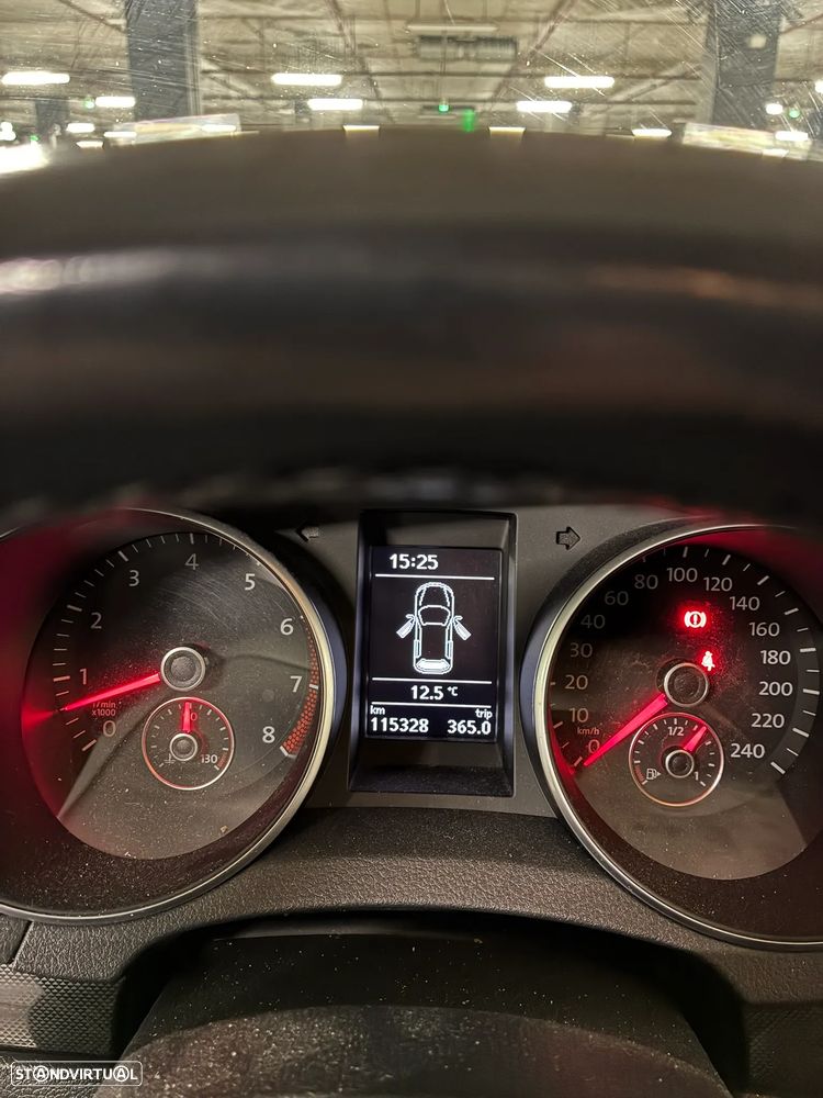 VW Golf 1.2 TSi Confortline BlueMotion - 1