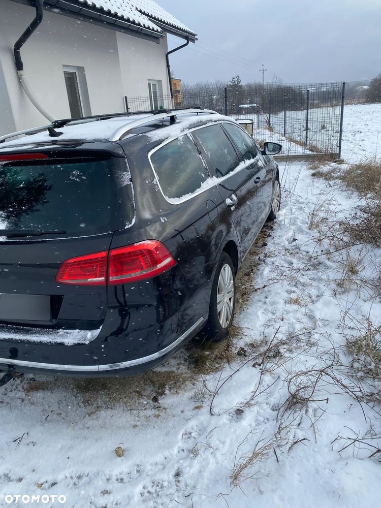 Volkswagen Passat 2.0 TDI Comfortline DSG - 4