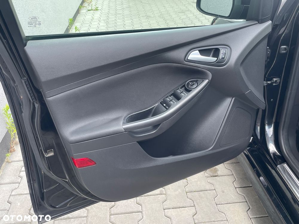 Ford Focus - 17