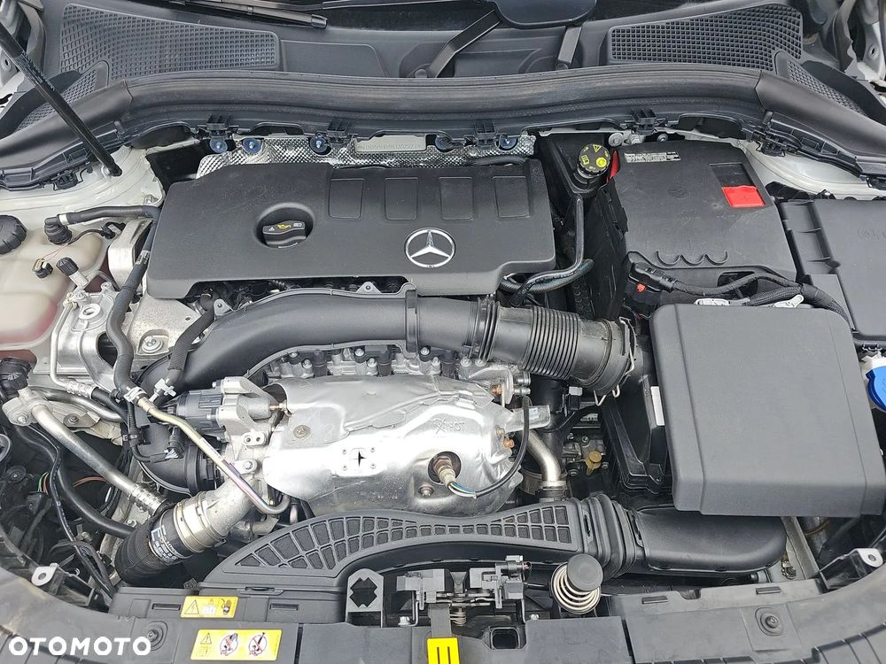 Mercedes-Benz GLA 250 4Matic 8G-DCT AMG Line - 13