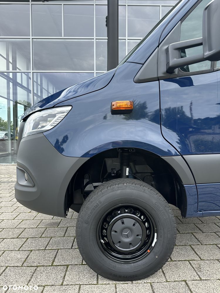 Mercedes-Benz Sprinter - 11