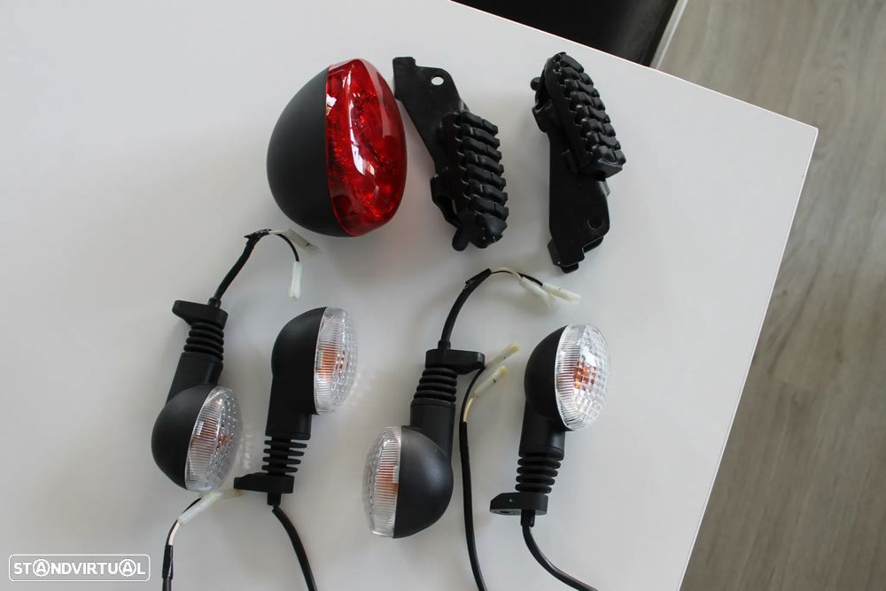 Peças originais Triumph Boneville - 2