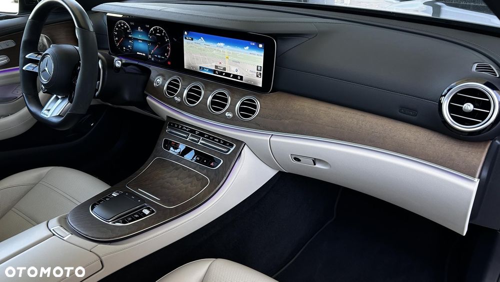 Mercedes-Benz Klasa E AMG 53 4-Matic+ - 24
