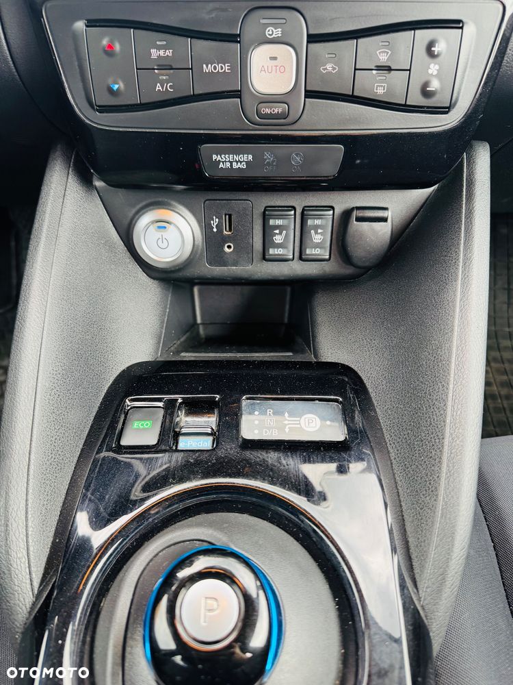 Nissan Leaf 40 kWh N-Connecta - 14