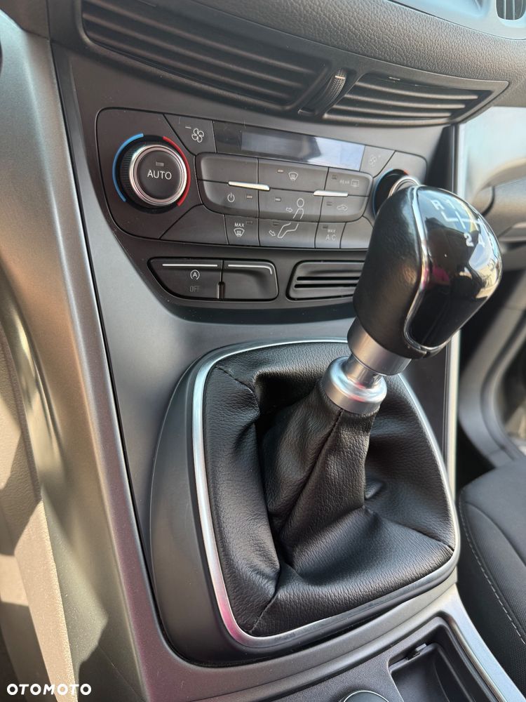 Ford Kuga 2.0 TDCi 2x4 Trend - 28