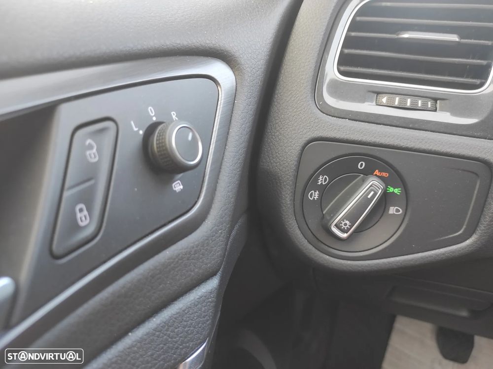 VW Golf 1.0 TSI Confortline - 10