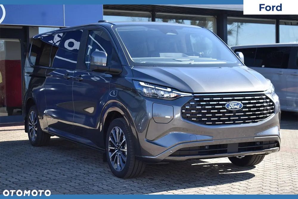 Ford Tourneo Custom - 2