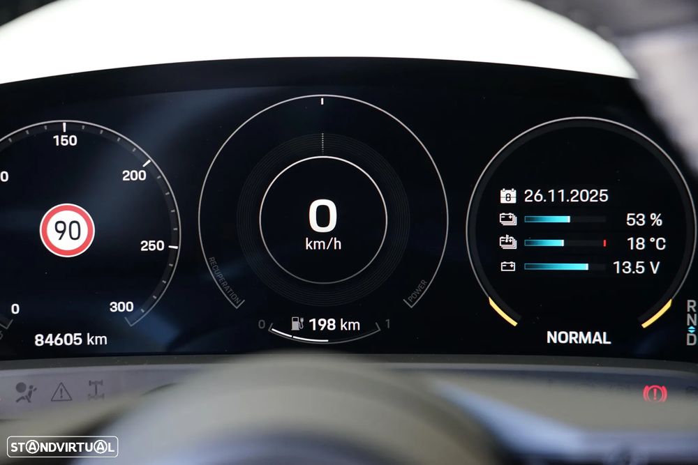 Porsche Taycan Turbo - 18