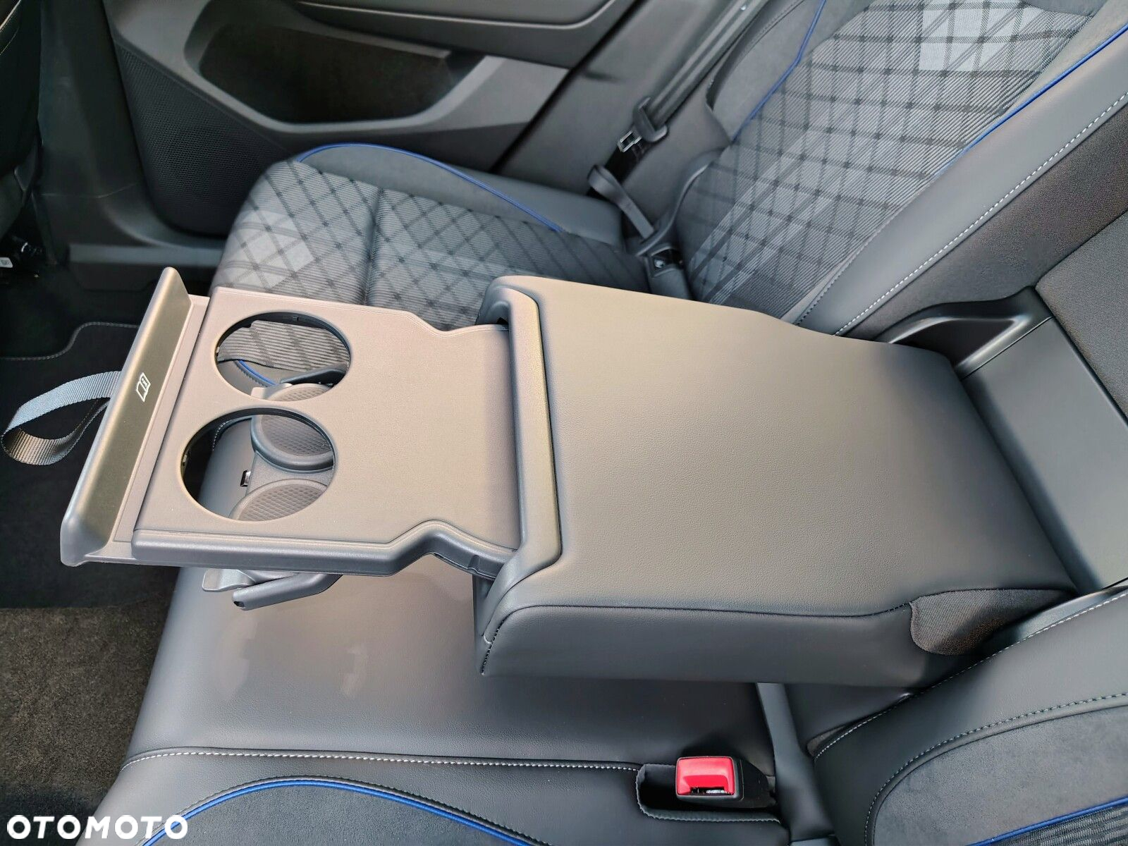 Volkswagen Tiguan - 13